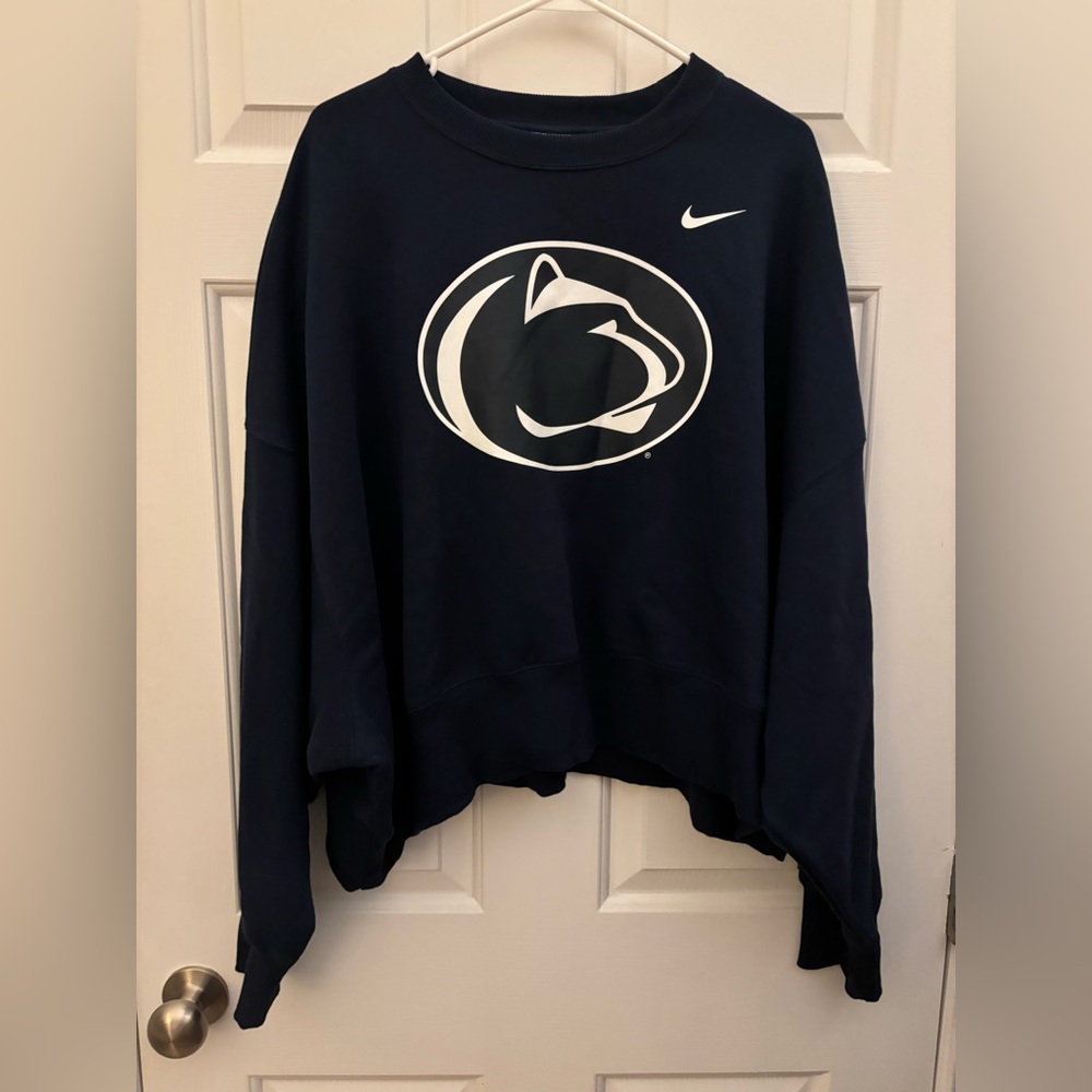 Nike Women's Penn State Nittany Lions Navy Logo Oversized Crew Neck Sweatshirt